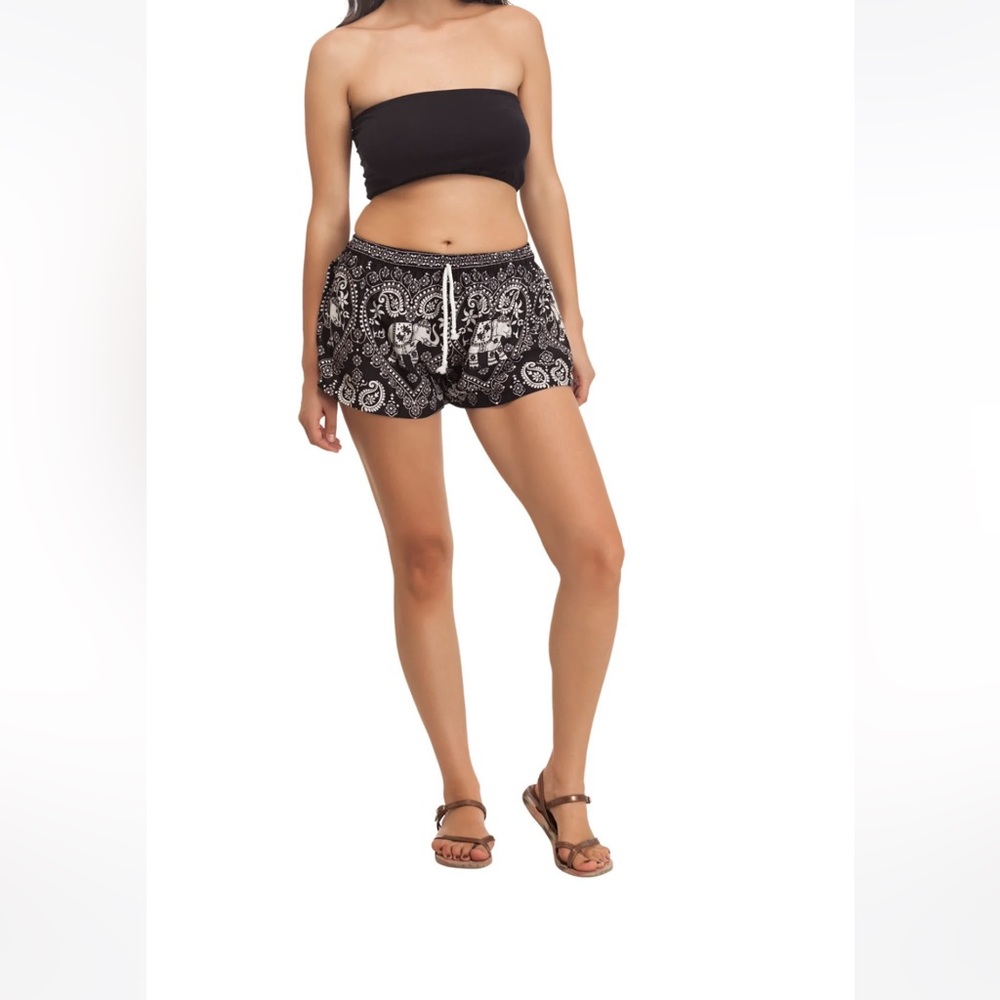 HIPPIE/BOHO/GYPSY SHORTS.  S/M.  CL/GR02.   9977 - Picture 3 of 3